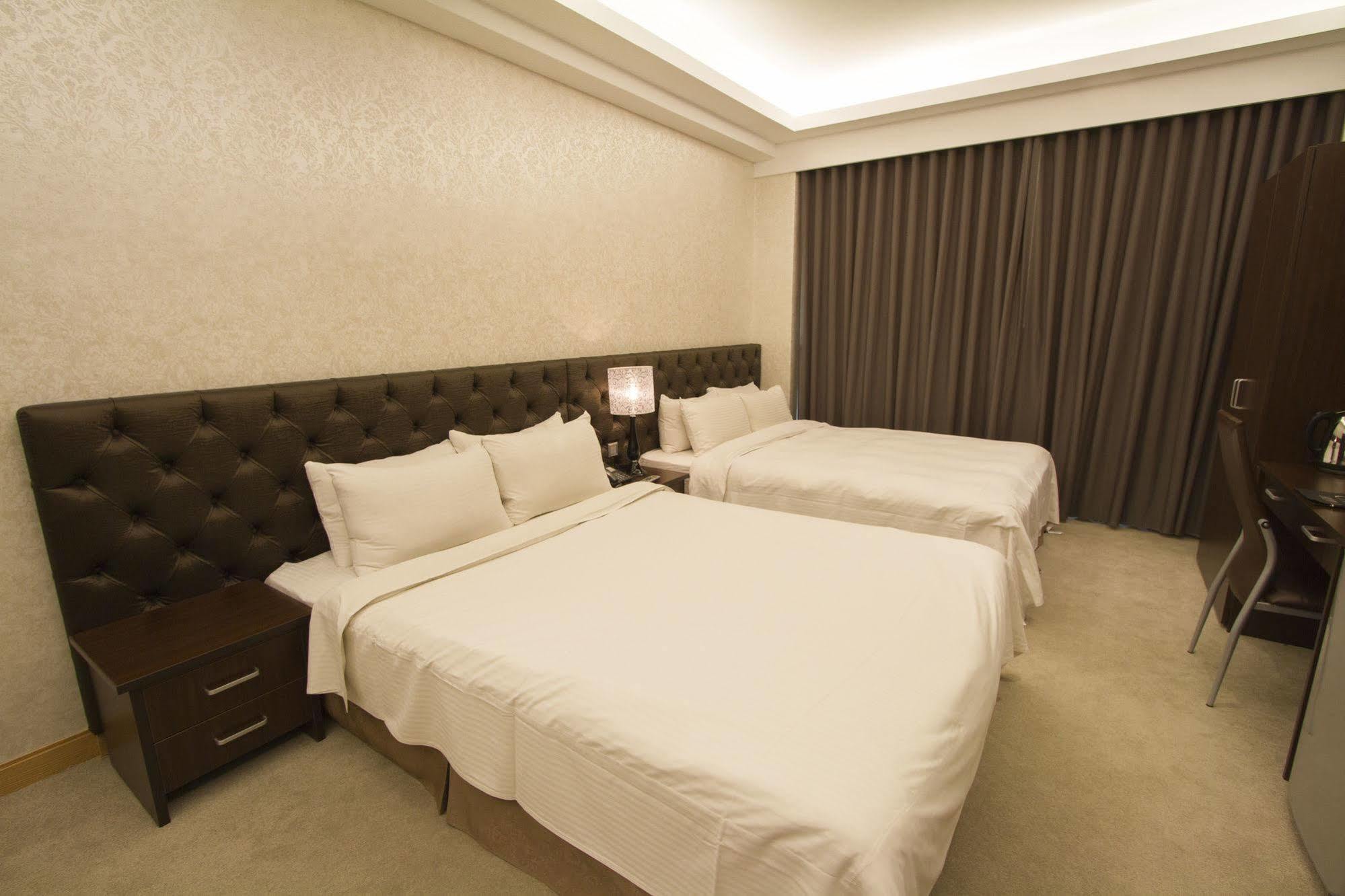 Hunt Champion Hotel Taichung Eksteriør billede