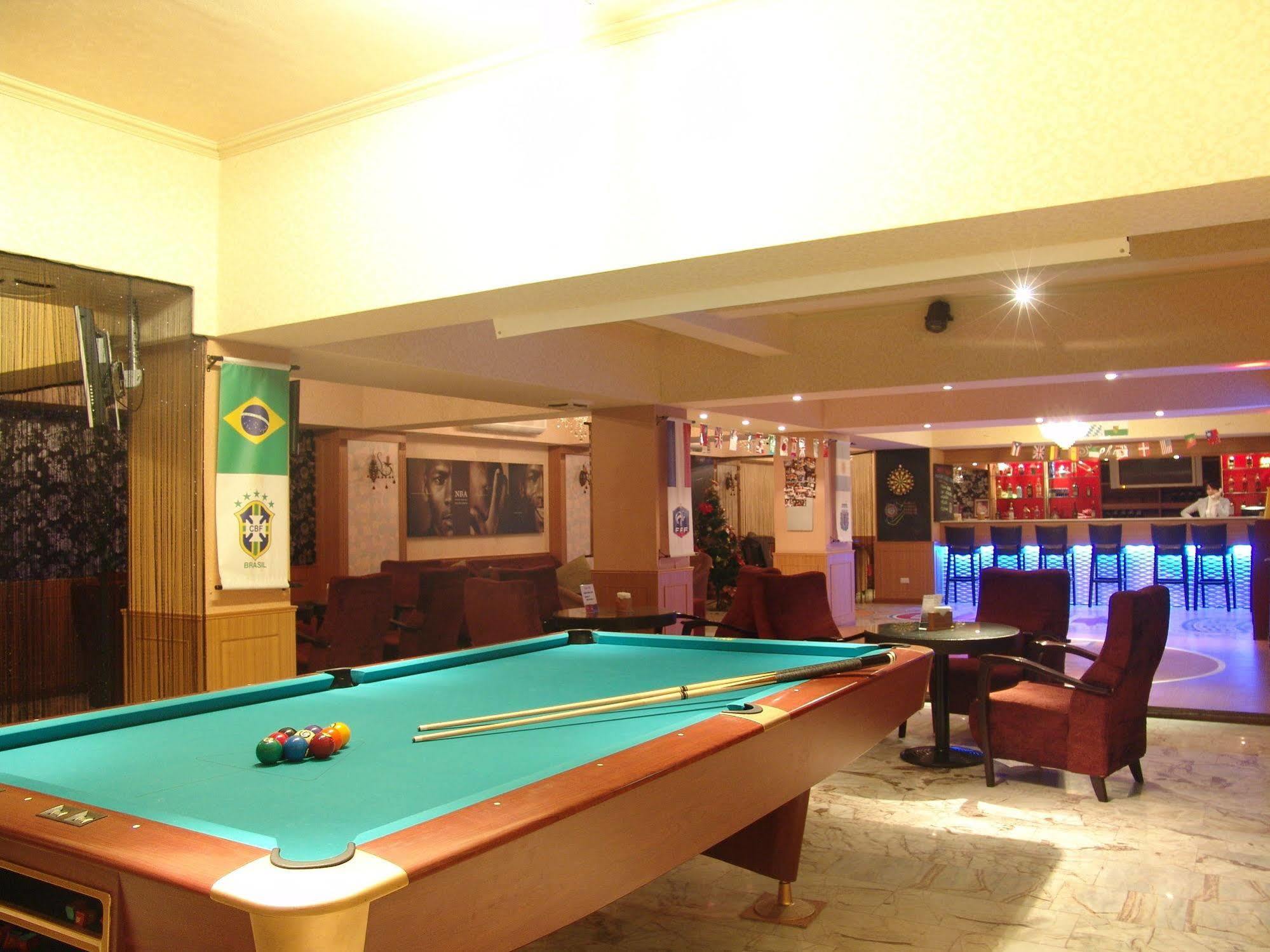 Hunt Champion Hotel Taichung Eksteriør billede